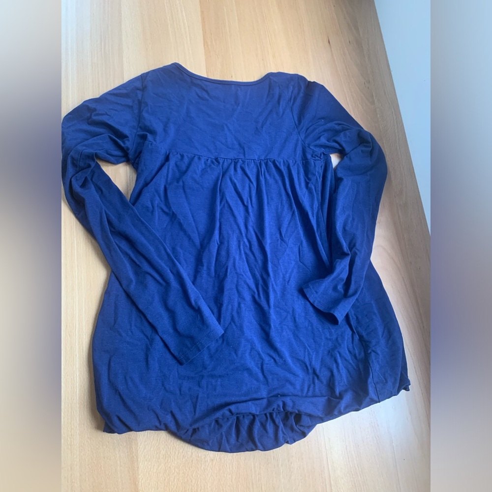 Mothers en Vogue Nursing Shirt - Size Small
